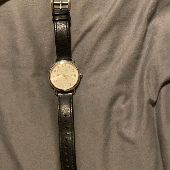 Coach Watch - Picture 2 of 3